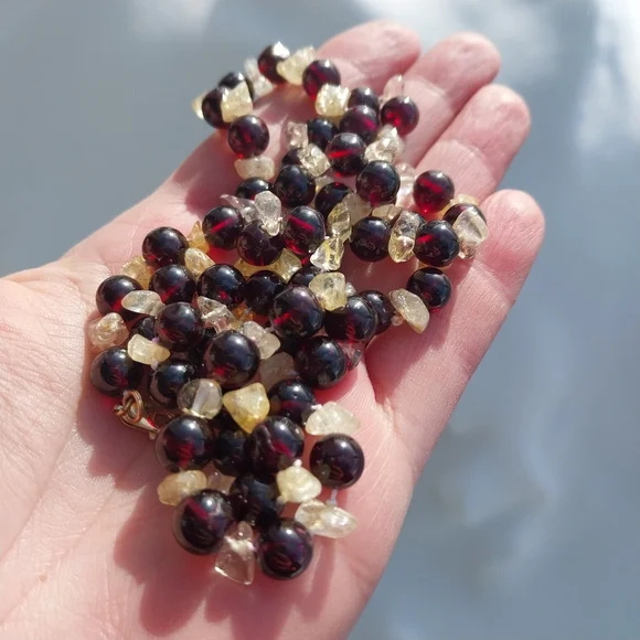 Vintage Garnet Beaded Necklace - 585 (14k) Lock - Picture 7 of 16